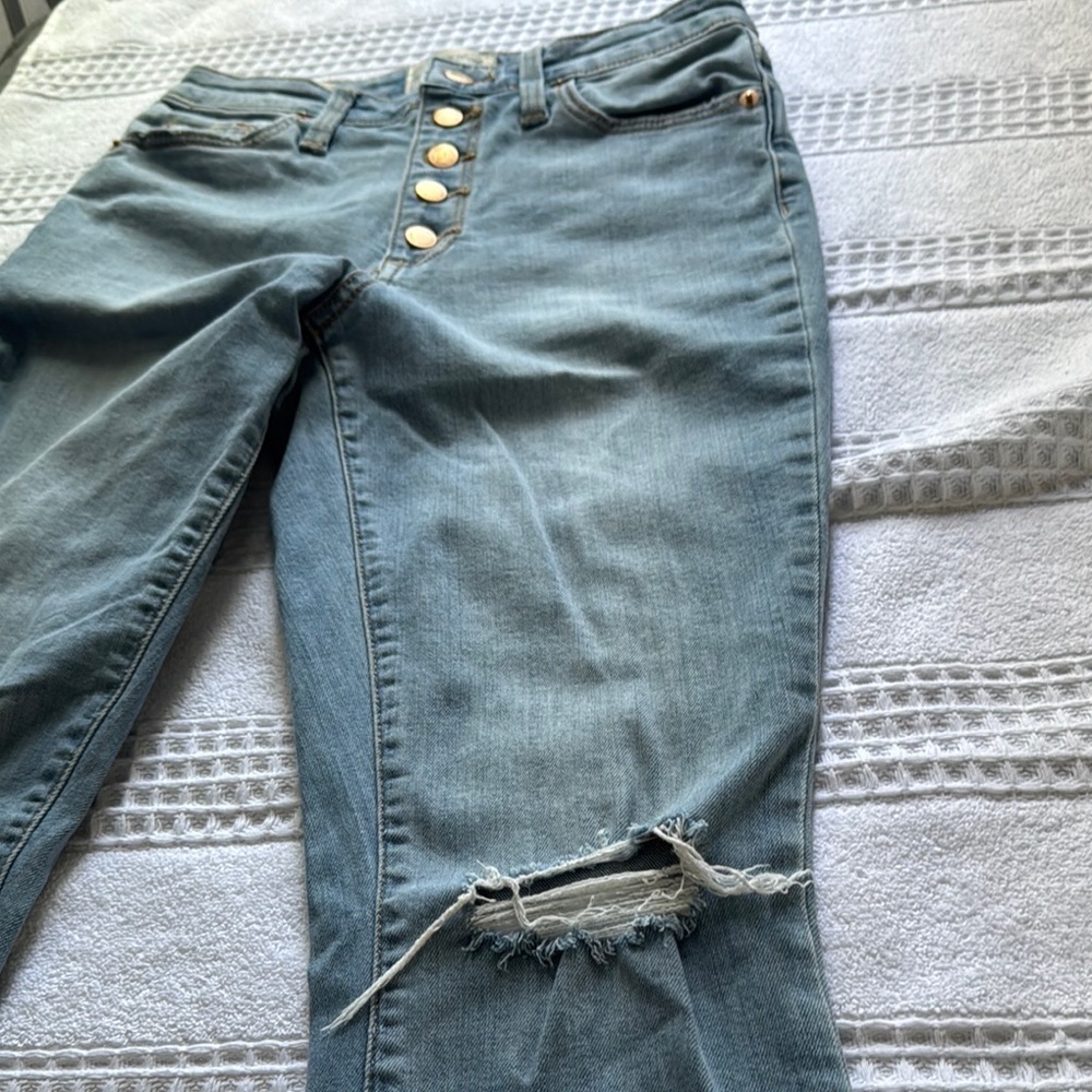 Universal Thread Blue High Rise Distressed Jeans - Picture 3 of 9